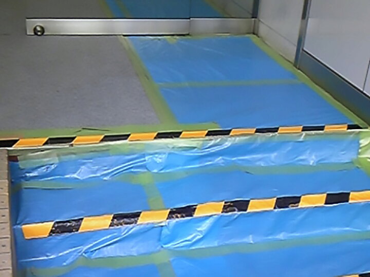 楽天市場】ブルーシート 3.6m×5.4m(20枚)#1000 薄手 軽量 輸入品 【1枚当たり(約)11畳/6坪/19.8平方メートル】 : ヨウジョウonline 楽天市場】ブルーシート 3.6m×5.4m(20枚)#1000 薄手 軽量 輸入品 【1枚当たり(約)11畳/6坪/19.8平方メートル】 : ヨウジョウonline