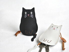 【小太り猫のキーケース　黒ねこ】キーケース　キーホルダー　キーカバー　黒猫　プレゼント　革　手作り　猫グッズ