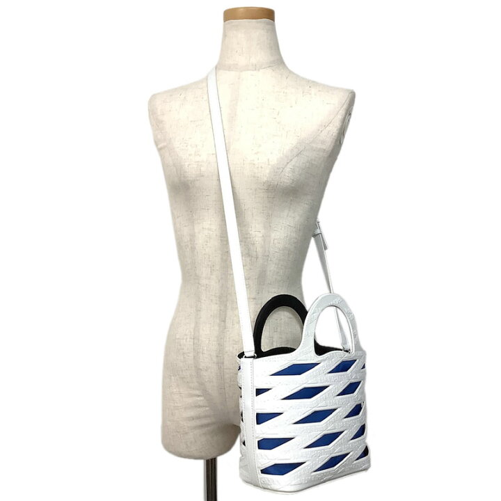 楽天市場】BALENCIAGA バレンシアガ ネオSバスケット パテントレザー 