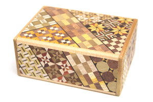 ��؍׍H �閧��4��d�|�� Japanese puzzle box 4steps