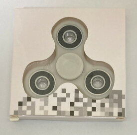 【送料無料】HANDSPINNER ハンドスピナー　ホワイト　白　指スピナー ストレス解消　グッズ おもちゃ【代金引換不可】【郵便】