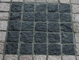 ピンコロ バサルト 半丁 1丁 2丁 ピンコロ石 敷石