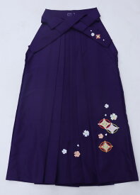 女性袴/ポリ【中古】はいからさん◇抹茶グリーン　刺繍◆人気の色 紫色◆紐下約93cm