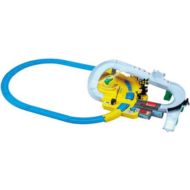 【送料無料!】 プラレール トミカと遊ぼう! ぐるっとカンカン踏切 (2025年発売版)