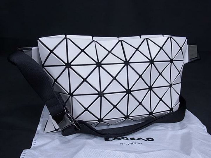 楽天市場】□極美品□ BAO BAO ISSEY MIYAKE バオバオイッセイミヤケ 