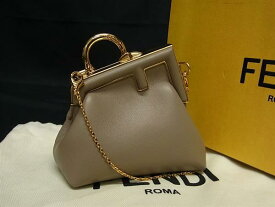 ■新品■未使用■ FENDI フェンディ ナノ ファースト レザー 2WAY クロスボディ ポーチ バッグチャーム グレージュ系 FM7201