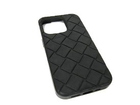 BOTTEGA VENETA ボッテガヴェネタ イントレチャート ラバー iPhone14Pro対応 スマホケース ブラック系 FQ4045