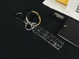■新品■未使用■ FENDI フェンディ キーホルダー キーリング バッグチャーム レディース メンズ シルバー系 FR1661