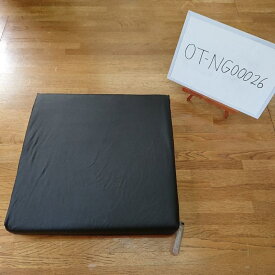 【中古 車椅子クッション Bランク】ウェルファン 夢ごこち (OT-10702）【車椅子クッション 車イスクッション 車いす部品 介護用品 姿勢補助 車椅子パッド 中古】