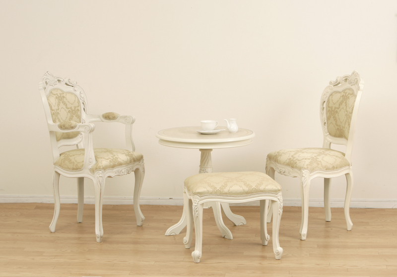 フランシスカスツール ホワイト【代金引換不可】スツール 椅子 クラシック風 アンティーク調 ゴシック風家具 | ユアサｅネットショップ