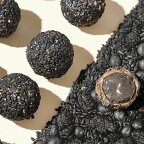 七種黒胡麻団子 8個入り (約80g) 7種の黒素材をふんだんに使用 アントシアニン豊富 香ばしい香 サクサク食感 胡麻風味がたまらない逸品