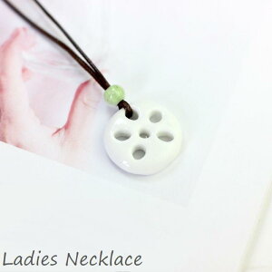 ネックレス レディース アクセサリー ひも 紐 丸型 れんこん モチーフ 花 長さ調節可能 ナチュラル 可愛い おしゃれ 普段使い カジュアル 野菜