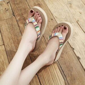送料無料 トングサンダル ウェッジソール サンダル レディース 夏 シューズ トングスリッパ 軽量 スリッパサンダル ビーサン ミュール 虹色 厚底
