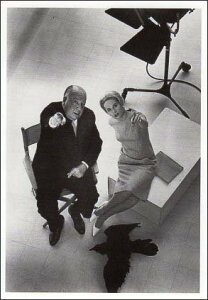 ポストカード モノクロ写真「アルフレッド・ヒッチコック」(映画監督)「ティッピ・ヘドレン」(女優)「鳥」(映画)105×150mm メッセージカード 郵便はがき ビンテージ ヴィンテージ 年代物