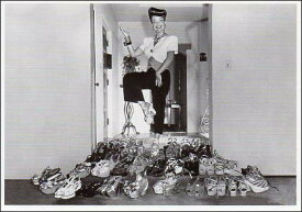 ポストカード モノクロ写真「似たような厚底の靴を履く女性」105×150mm メッセージカード ビンテージ ヴィンテージ 年代物