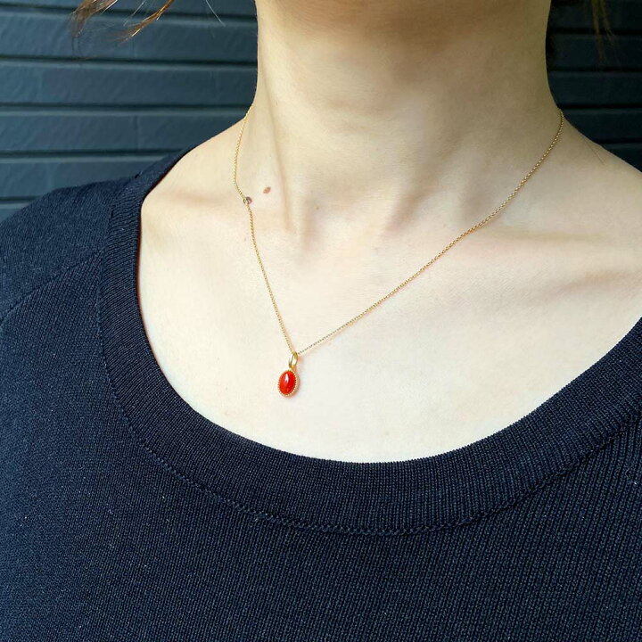 天然珊瑚　自然ニ出来タ慧眼ボール　型ノ素晴ラシイペンダントトップでス。 天然珊瑚自然ニ出来タ慧眼ボール型ノ素晴ラシイペンダントトップ