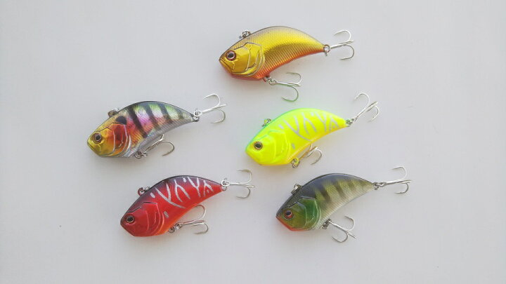 楽天市場 バス釣りからソルトまで バイブレーション 52mm 13g 5色セット ただ巻き 遠投 ラトル入り ブラックバス マゴチ チヌ シーバス バイブ スタンダード バス釣り 遠投 プラグ ハード ルアー 水平 立ち上がり 早巻き 遅巻き ヒラメ 青物 カンパチ ブリ つり具の