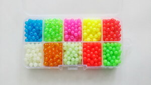 集魚ビーズ 中通し ケース入り 5mm 1000個入り 10色 夜光あり 仕掛け作りに カレイ アイナメ キス 投げ釣り サーフ カワハギ ウマヅラハギ TypeA