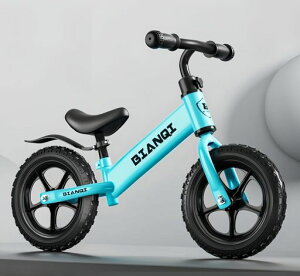 ペダルなし自転車キッズバイク6つの部品を贈る子供用自転車12インチ超軽量持ち運びも簡単おしゃれK12発泡タイヤ乗り物お祝いプレゼント男の子女の子子どもの日誕生日プレゼント(青)