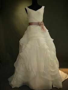 【全国送料無料】ノースリーブ ロング プリンセスライン トレーン ドレープ オーガンジー ウェディング ドレス リボン