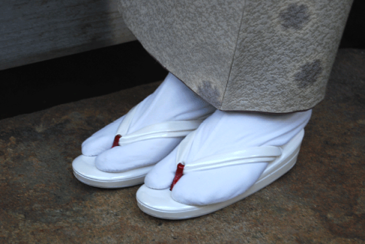 伝統的な赤と白の草履 無形文化財 五嶋紐 低反発草履(淡紅色) フリーサイズ ピンク