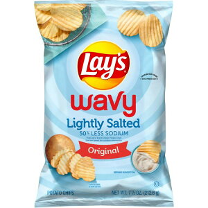 ���C�Y �E�F�C�r�[�|�e�g�`�b�v�X ���C�g�\���g�X�i�b�N�`�b�v�X 212.6g Lay's Wavy Potato Chips Lightly Salted Snack Chips, 7.5 Ounce Bag Lays �y�����񂹏��i�z