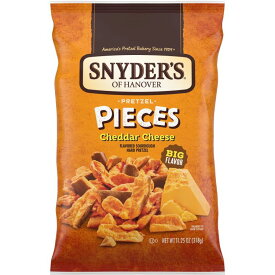 スナイダーズ・オブ・ハノーバー チェダーチーズ風味プレッツェル 318g Snyder's of Hanover Cheddar Cheese Flavored Pretzel Pieces, 11.25 oz 【お取り寄せ商品】