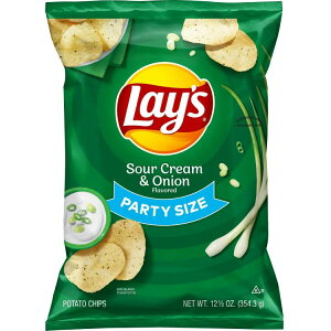 CY T[N[IjI |eg`bvX p[eB[TCY 354.3g Lay's Sour Cream & Onion Flavored Potato Chips, Party Size, 12.5 oz Bag Lays y񂹏iz
