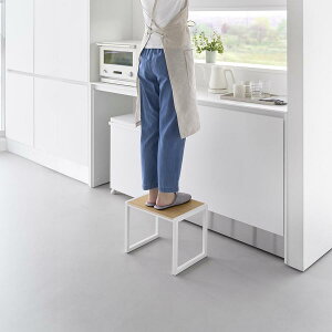山崎実業 踏み台 タワー H30 ホワイト 4903208101233 【品番:010123】