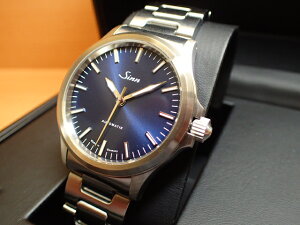 W rv Sinn Watches 556.I.B M D̃Wrv̓[J[ۏ2N̐KAił 葱ȒPȕ܂BÂ̂xrňꊇԍς邱Ƃo܂B