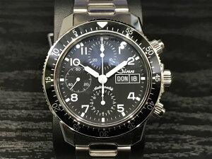 �W�� �r���v Sinn 103 B.SA.AUTO ����������OK�ł� 103�́A�D�ꂽ���F���A�����E�v�����x���ւ�V���v���ȃ_�C��������������p�I�ȃN���m�O���t�ł��B���葱���ȒP�ȕ�������������܂��B����