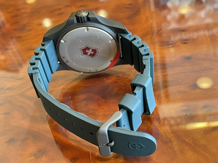 楽天市場】VICTORINOX ビクトリノックス 腕時計 I.N.O.X. イノックス 