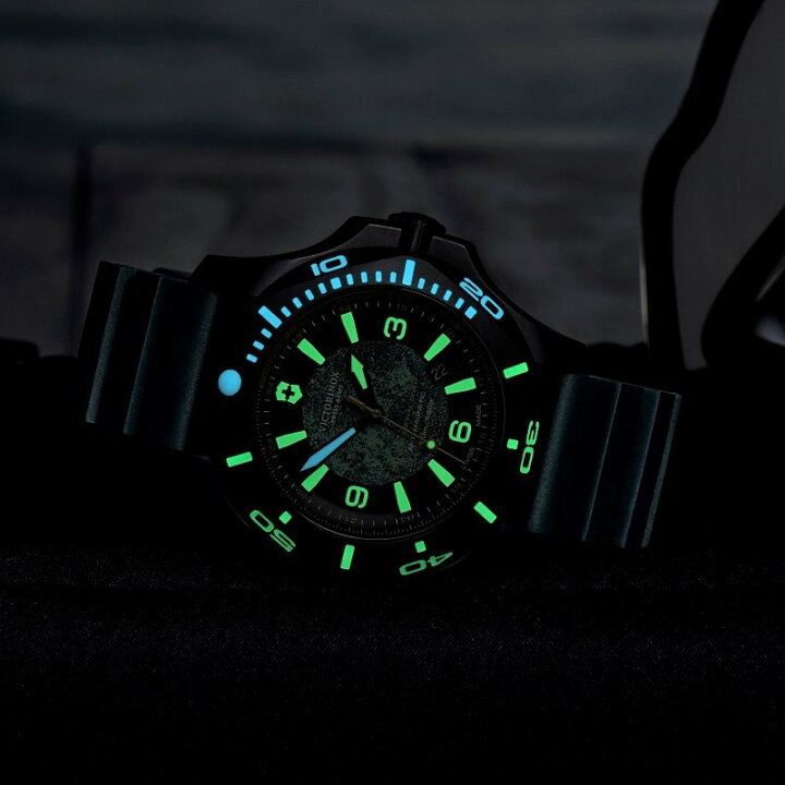 楽天市場】VICTORINOX ビクトリノックス 腕時計 I.N.O.X. イノックス 