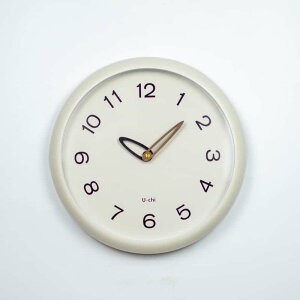 【新商品】掛け時計 電波時計 クリーム風 直径30cm かわいい 壁掛け時計 北欧 おしゃれ 音がしない ウォールクロック インテリア 連続秒針 静音 無騒音 デザイン シンプル 韓国 人気