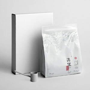 入浴剤 湯躍 月白 スタンディング袋 1500g ギフト ヤングビーナス 薬品工業 睡蓮の香り 乳白色 高級 おしゃれ おすすめ お中元 お歳暮 母の日 父の日 敬老の日 誕生日 結婚式 出産祝い 祝い お