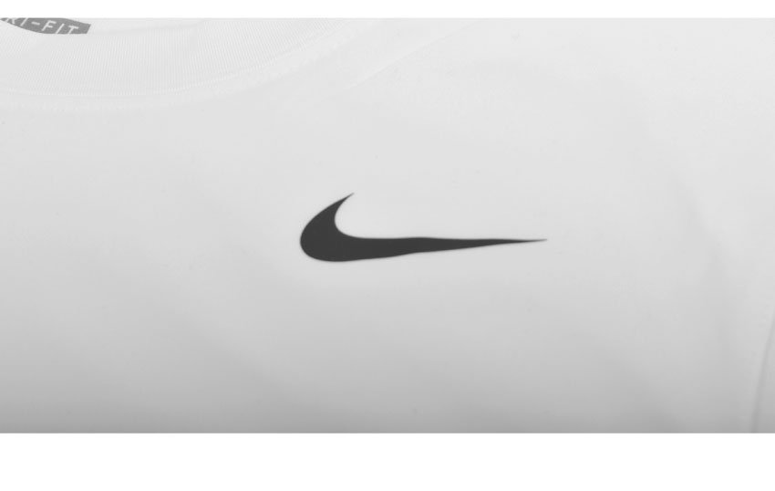 ３３ ｏｆｆ ナイキ 半袖tシャツ メンズ Dri Fitレジェンドs S Tシャツ Nike Dri Fit Legend Tee 7184 ウェア ロゴ シンプル カジュアル スポーティ ストリート 部屋着 リラックス カットソー ワンポイント 丸首 ブランド クルーネック トップス 賜物