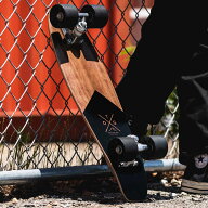 【最大500円クーポン】 スケートボード スケボー SKATEBOARD ウッド 木製 ペニータイプ ブラック 黒 スポ…