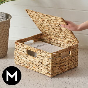 【最大500円クーポン】 かご バスケット 蓋付き Mサイズ 収納バスケット フタ付き 約 W 33 cm D 26 cm H 17 cm カゴ 収納かご 収納ボックス 持ち手 ハンドル 付き 荷物 おもちゃ 衣類 入れ ケース ウ