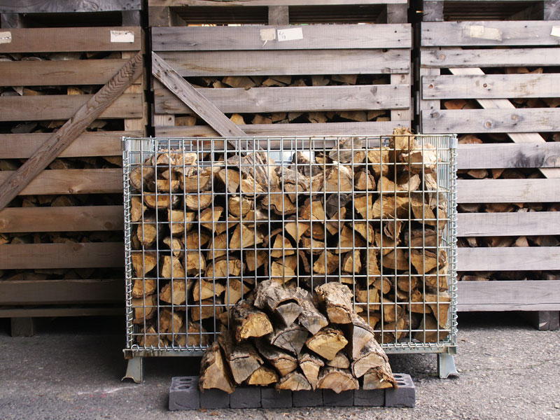 広葉樹 ナラ・クヌギの薪 40cm 約320kg 薪 丸太 薪ストーブ ストーブ 暖炉 乾燥 焚火 ピザ窯 着火剤 燃料 | Wood job