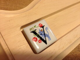 アルファベットタイル☆　V　☆ミニサイズ21〜22ミリ