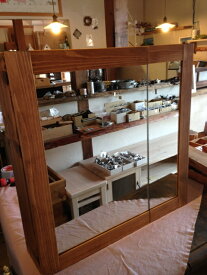 洗面収納棚・二枚合わせ鏡400:200☆ウォルナット色☆ミラーキャビネット