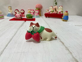 コンコンブル　いただきいちご猫　62728マスコット　飾り　ミニチュア　置物　　　猫　ネコ　キャット　癒し　お花見