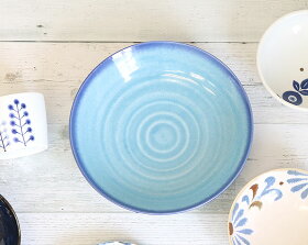 楽天市場 3枚set 淡いブルーの麺皿 日本製 磁器 陶器 食器 器 800ｍｌ 3枚組 夏 ブルー 水色 冷麺 冷やし中華 うどん そうめん 涼しい 爽やか おしゃれ シンプル 中皿 盛皿 冷麺器 皿 鉢 食器セット 収納 贈り物 ギフト こだわり食器と雑貨のお店 Irodori