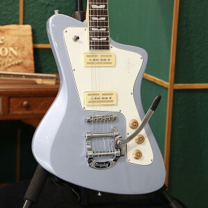 アウトレットセール Baum Guitars バウム・ギターズ エレキギター Wingman with Tremolo, Skyline Blue ウィングマン ホワイト 青 変形ギター Bigsby