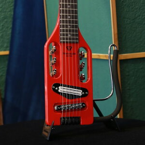 T}[Z[ Traveler Guitar gx[M^[ Ultra-Light Electric, Torino Red GLM^[  y RpNg gxM^[ s AEghA MOobOt