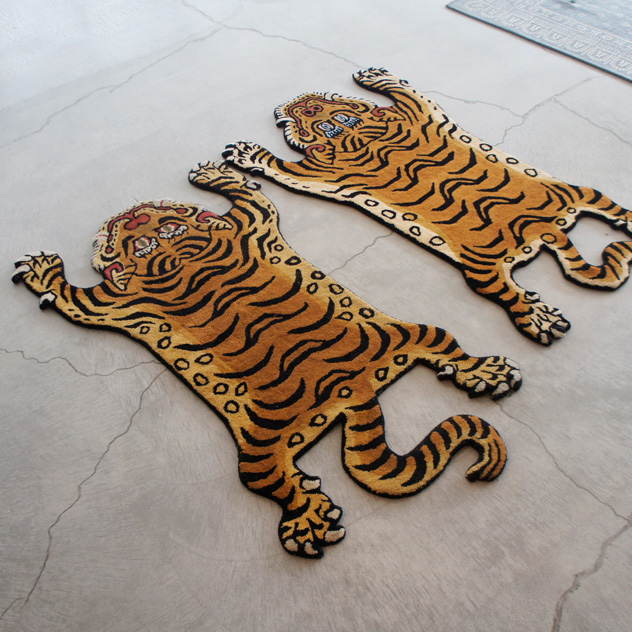 【M】Tibetan Tiger Rug / チベタンタイガーラグ MサイズW75cm×T130cm ラグ 絨毯 カーペット チベタン マット  玄関マット インド製 DETAIL | interiorzakka ＺＥＮ-ＹＯＵ