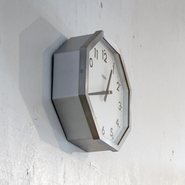 楽天市場】Lowis Industry Octagon Clock / ルイスインダストリー