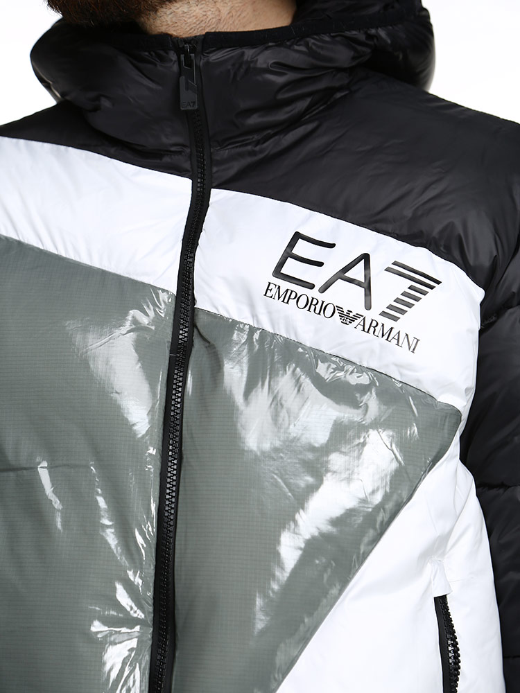 エンポリオアルマーニ EMPORIO ARMANI EA7 ダウンジャケット メンズ 中綿 フード 防風 撥水 レギュラーフィット 大きいサイズあり  EA76LPB60PN5ZZ | ゼンオンライン楽天市場店