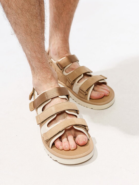 楽天市場】UGG (アグ) ゴールデンコースト マルチストラップ  