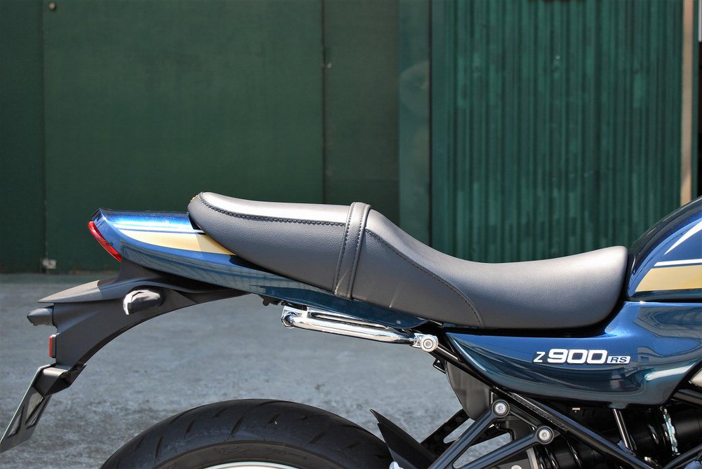 Z900RS ミディアムシート Bプレーン K＆H（ケイアンドエイチ） バイク用品